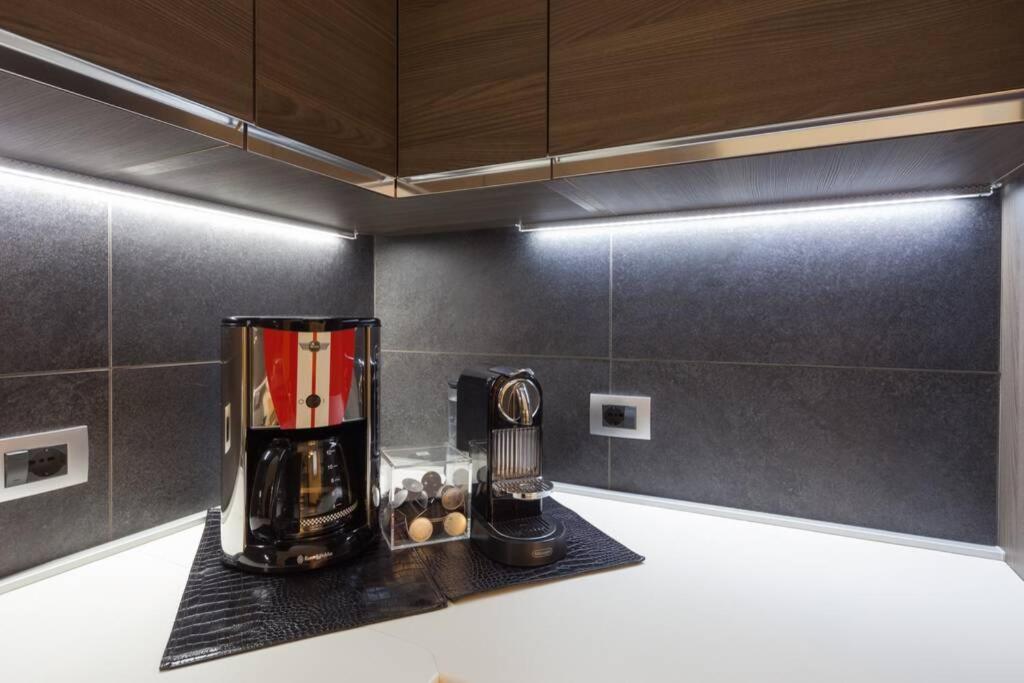 Residenza Ermanni Apartment Verona Centro Екстер'єр фото