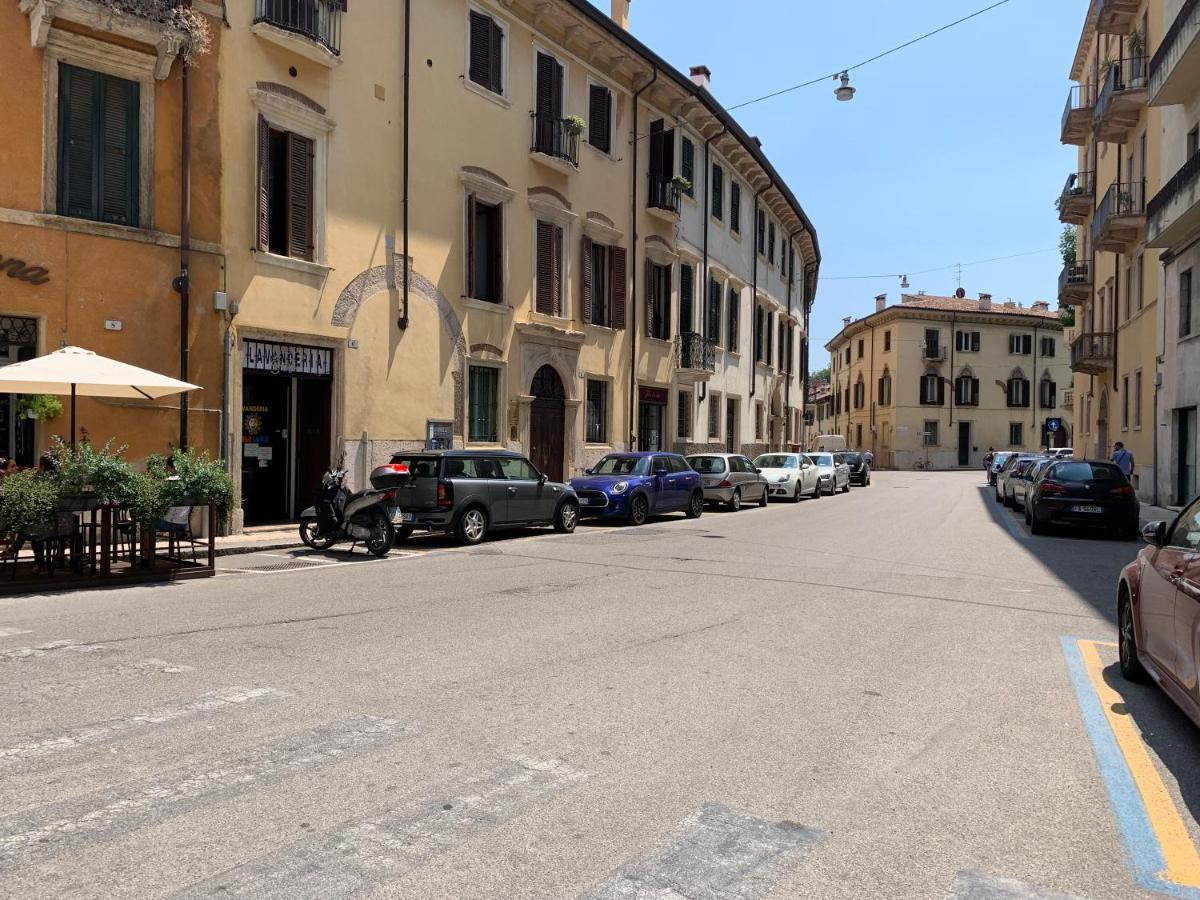 Residenza Ermanni Apartment Verona Centro Екстер'єр фото